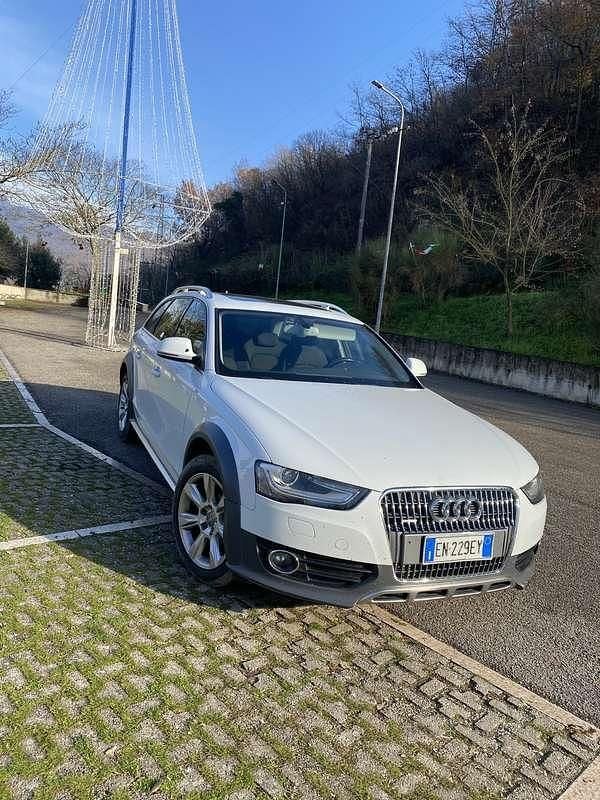 Usata Audi A4 Allroad Business 177 CV (130 kW) 2012 Bianco Station wagon