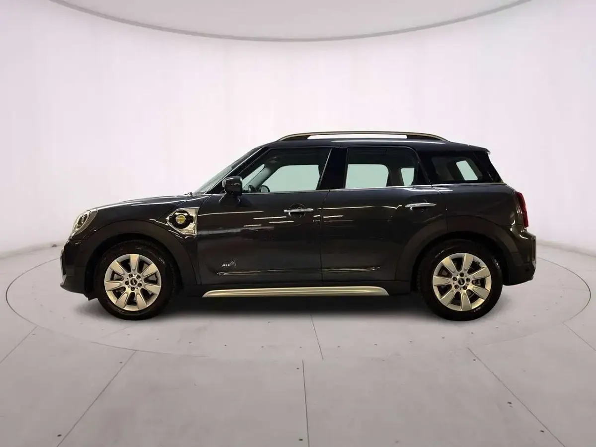 Usata Mini Cooper Countryman Business 125 CV (91 kW) 2021 Thunder grey SUV