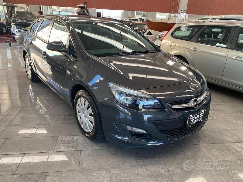 Usata Opel Astra Cosmo 140 CV (102 kW) 2016 Grigio Station wagon
