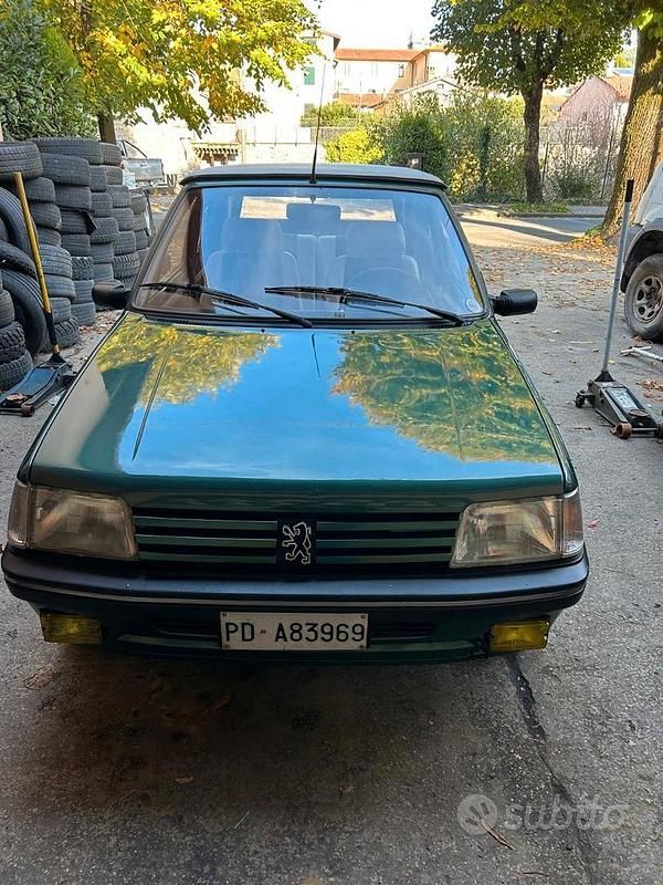 Verde Usata 1992 Peugeot 205 Roland Garros Cabrio | 9500 € - Immagine 1/4