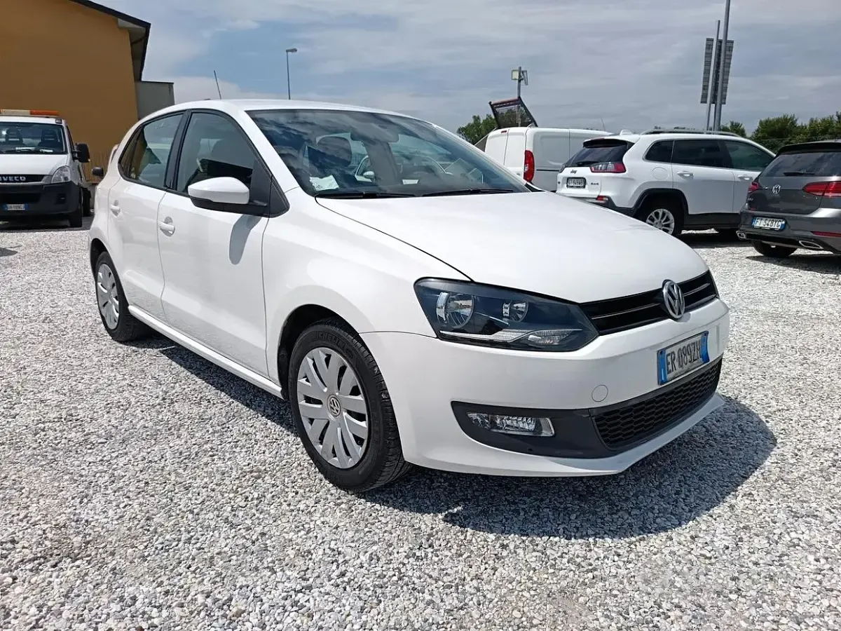 Usata VW Polo Comfortline 75 CV (55 kW) 2013 Bianco Utilitaria
