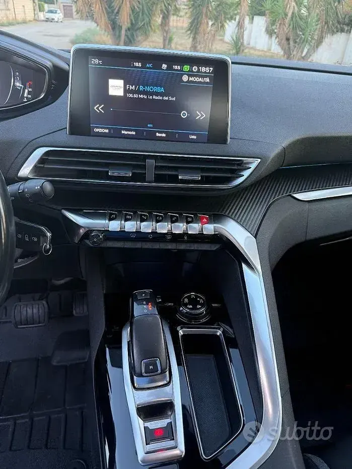 Usata Peugeot 3008 Active 131 CV (96 kW) 2019 Grigio SUV