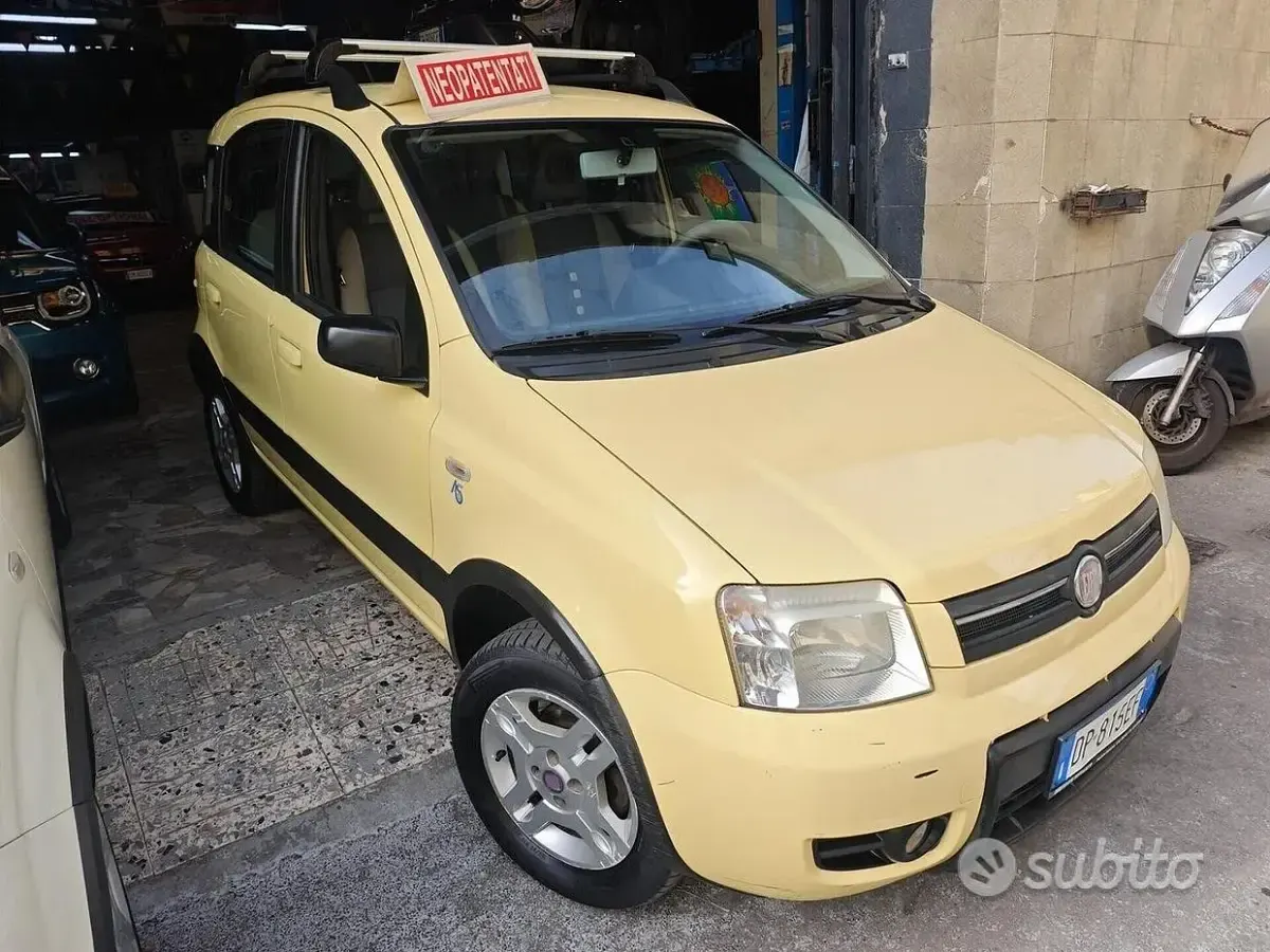 Gebraucht Fiat Panda 4x4 Climbing 60 PS (44 kW) 2008 Gelb Kleinwagen
