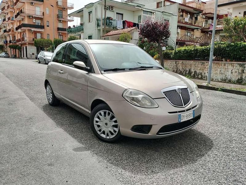 Usata Lancia Ypsilon 77 CV (56 kW) 2009 Utilitaria