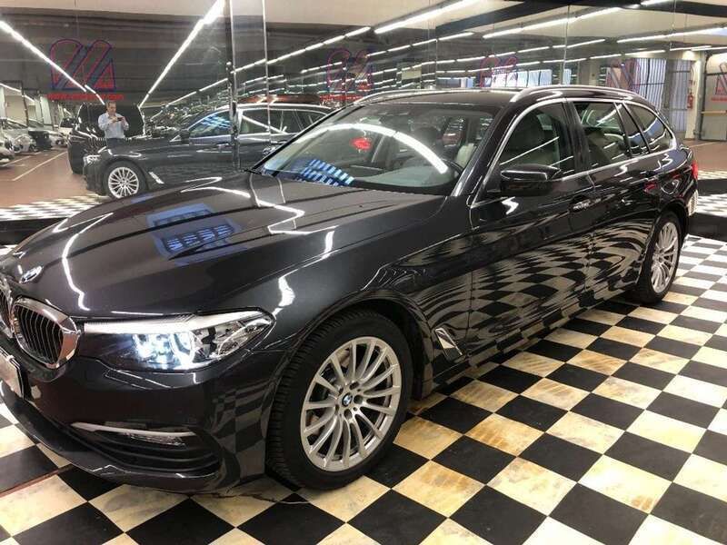 Antracite Usata 2019 BMW 520 Luxury Line Station wagon | 24.000 € (Ottimo prezzo) - Immagine 1/4