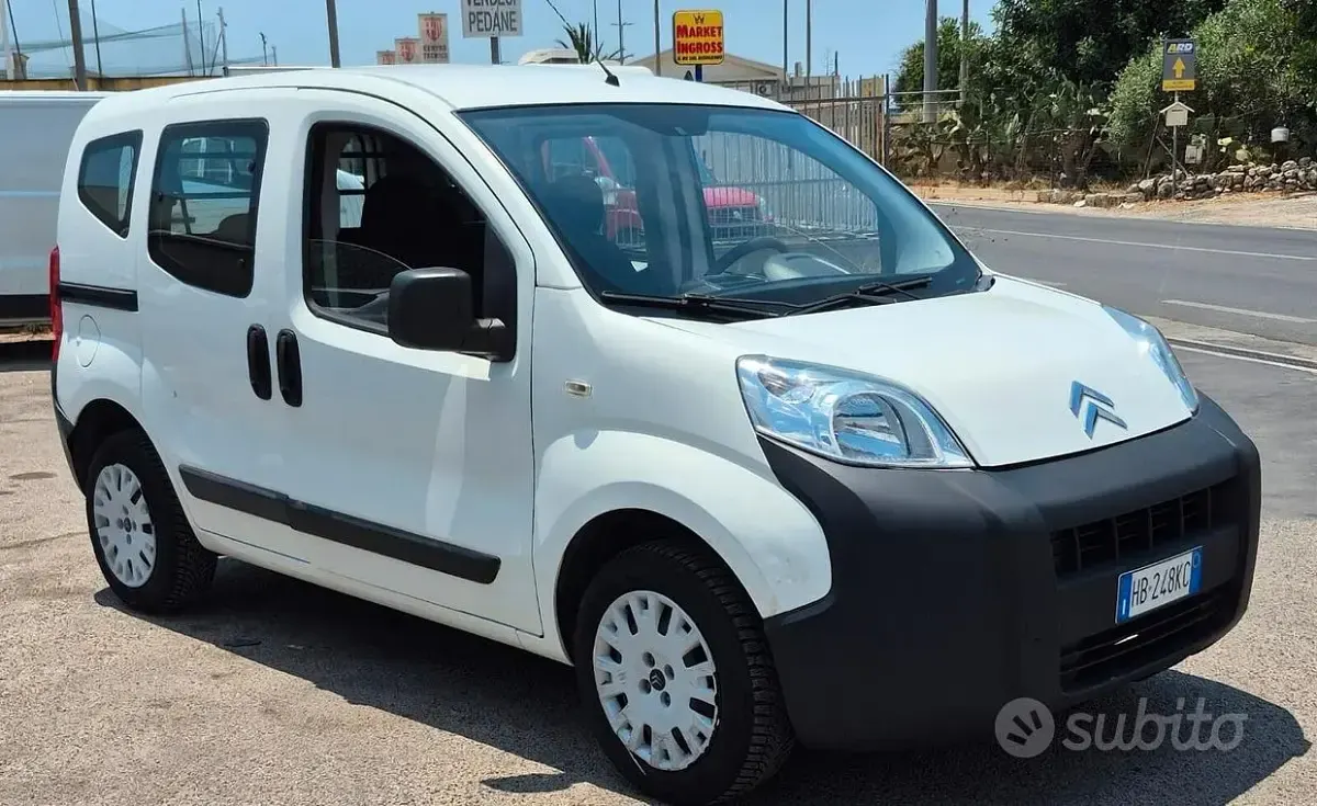 Usata Fiat Qubo Active 77 CV (56 kW) 2014 Bianco Monovolume
