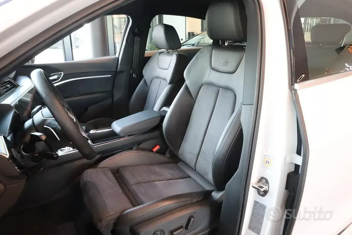 Usata Audi e-tron S-Line 225 kW (307 CV) 2022 Bianco SUV