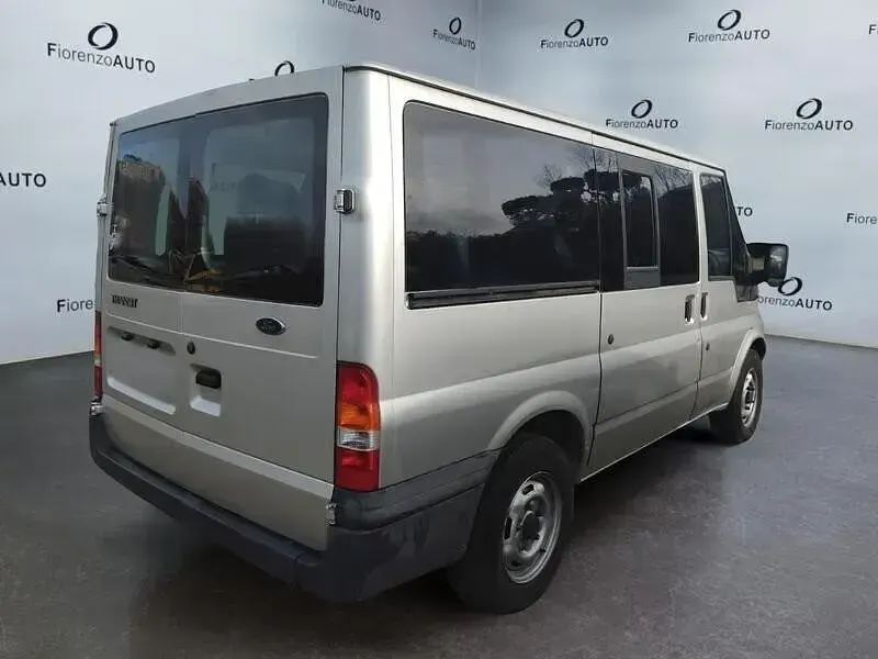 Usata Ford Transit 119 CV (87 kW) 2001 Grigio