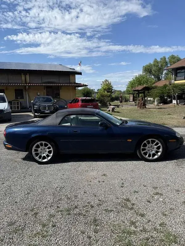Usata Jaguar XKR 363 CV (266 kW) 1999 Cabrio