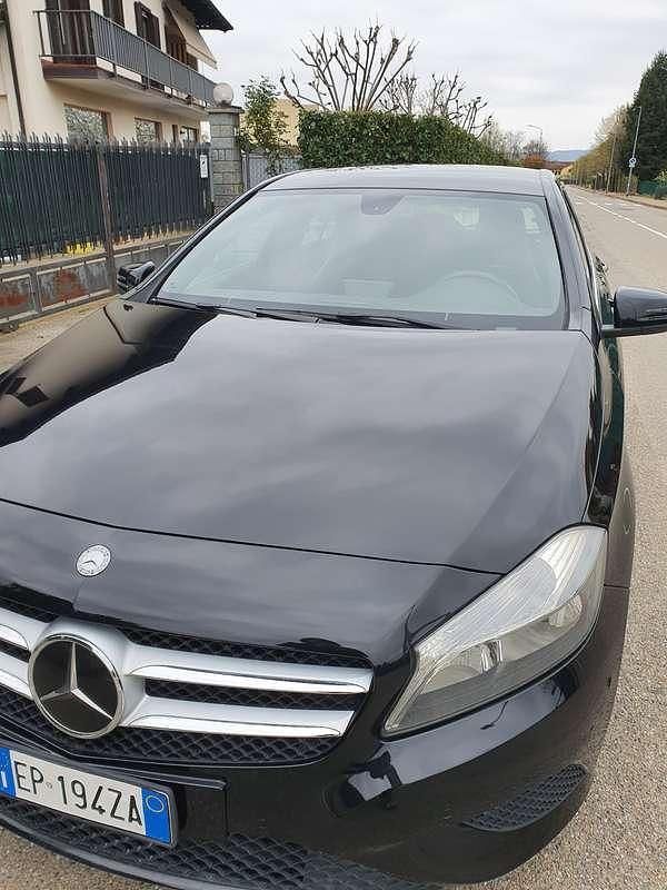 Usata Mercedes A180 109 CV (80 kW) 2013 Berlina