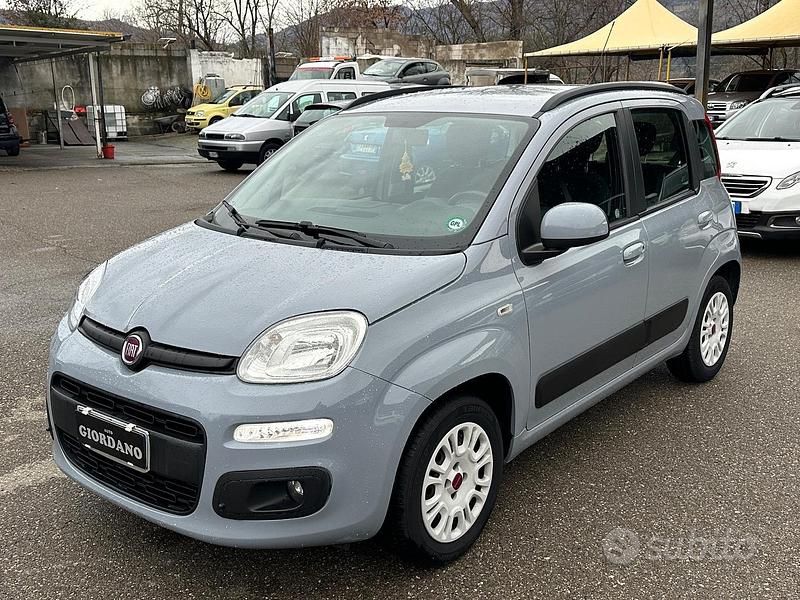 Usata Fiat Panda Lounge 69 CV (50 kW) 2018 Grigio Utilitaria