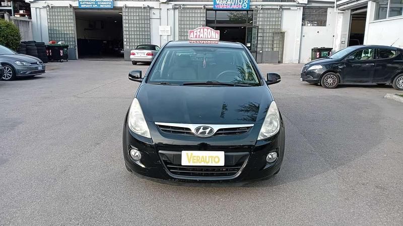 Usata Hyundai i20 Edition 75 CV (55 kW) 2012 Other Utilitaria