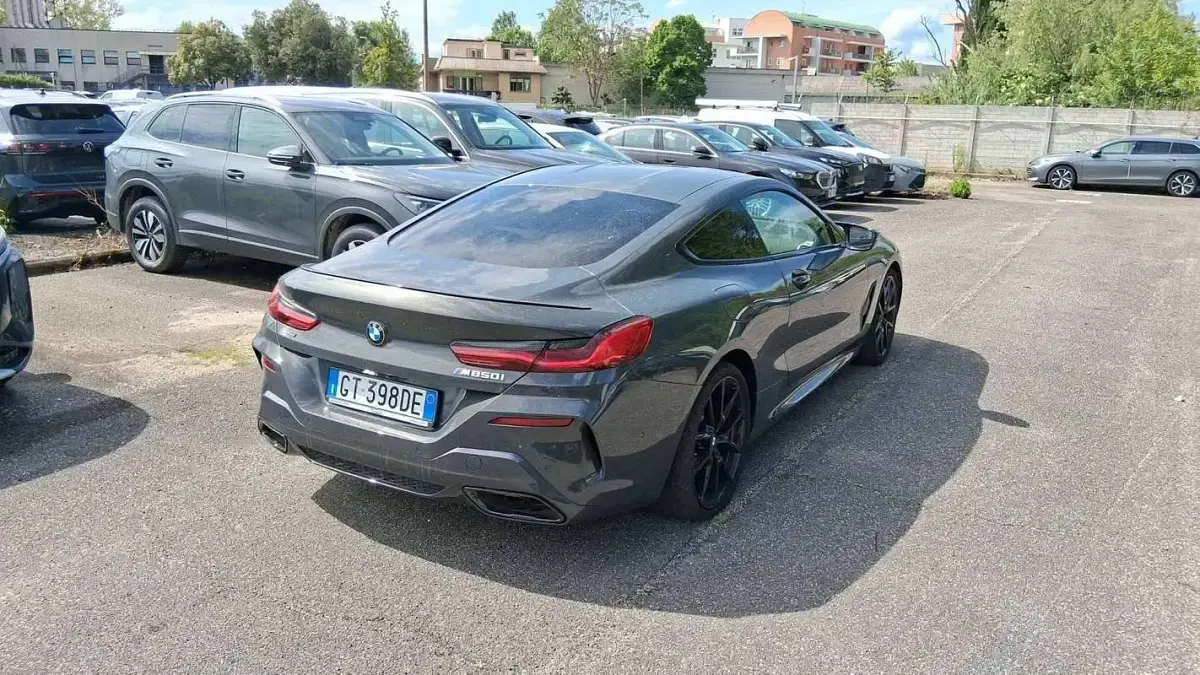 Usata BMW M850 530 CV (389 kW) 2024 Grigio Coupé