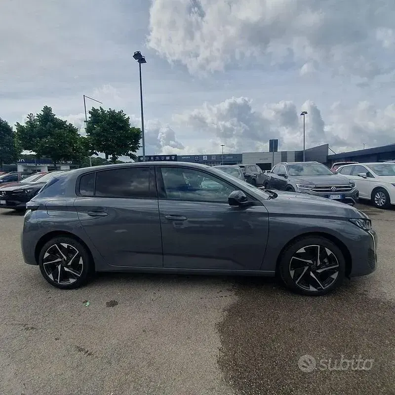 Nuova Peugeot 308 2026 Grigio Berlina