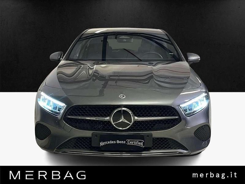 Usata Mercedes A180 Business 116 CV (85 kW) 2025 Grigio Utilitaria