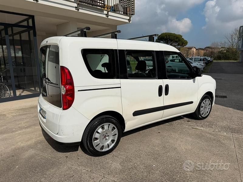 Usata Fiat Doblò 120 CV (88 kW) 2014 Bianco Monovolume