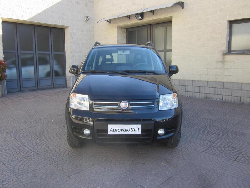 Usato 2012 Fiat Panda 4x4 1.2 Benzin 69 CV (8.400 €)