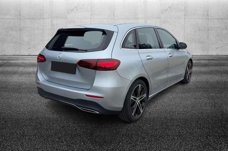 Usata Mercedes B200 Advanced Plus 163 CV (119 kW) 2024 Argento Utilitaria