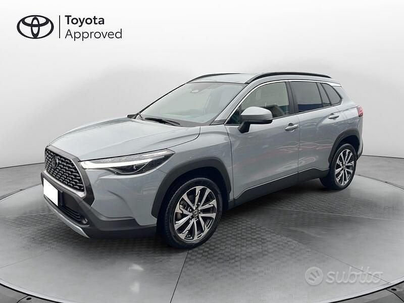Usata Toyota Corolla Cross Trend 140 CV (102 kW) 2025 Grigio SUV