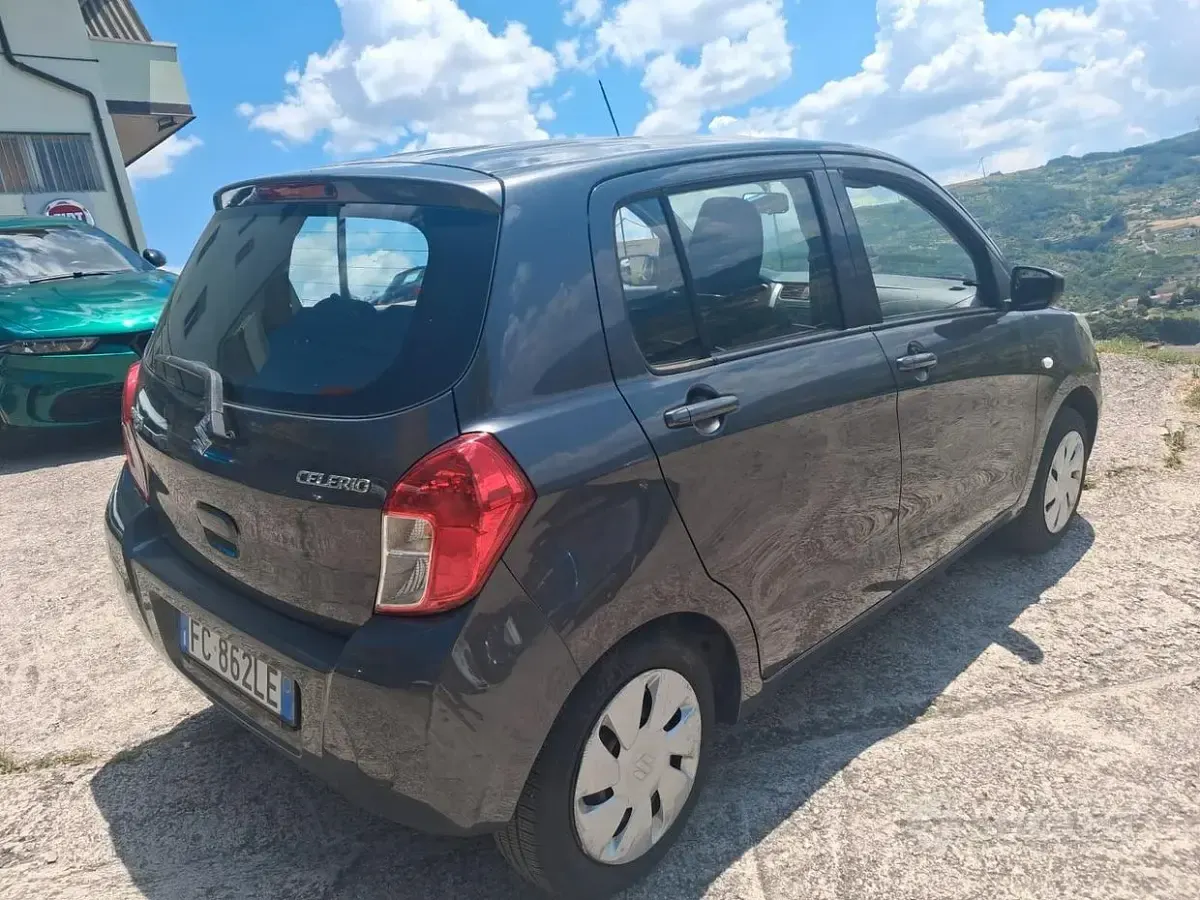 Usata Suzuki Celerio 68 CV (50 kW) 2016 Grigio Utilitaria