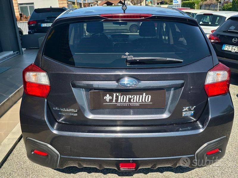 Usata Subaru XV 146 CV (107 kW) 2014 Grigio SUV
