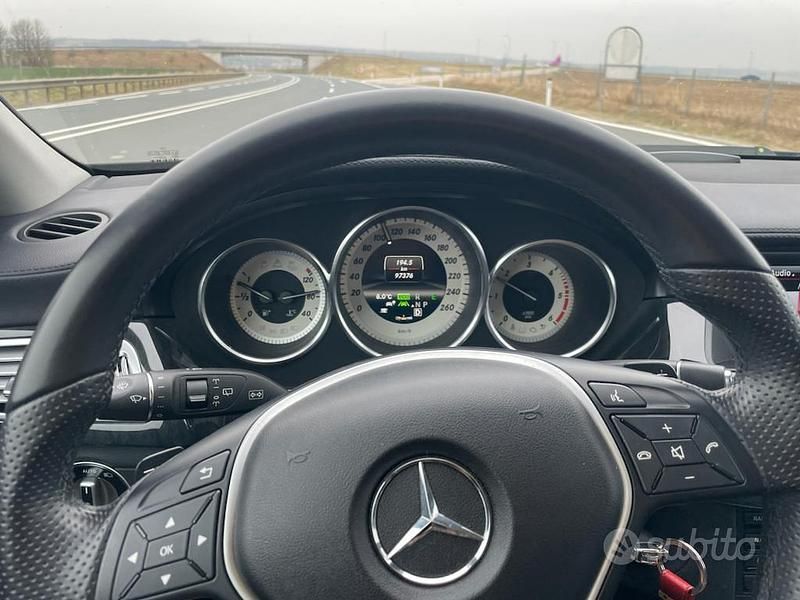 Usata Mercedes CLS350 272 CV (200 kW) 2013 Nero Station wagon