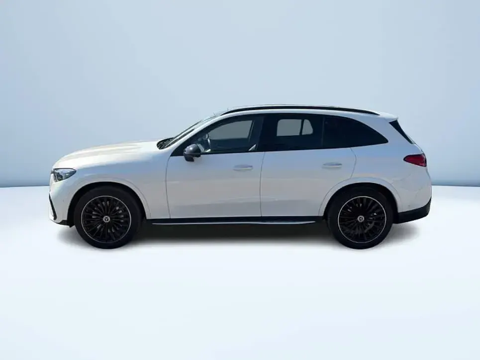Usata Mercedes GLC300 AMG Line Premium Plus 258 CV (189 kW) 2023 Bianco SUV