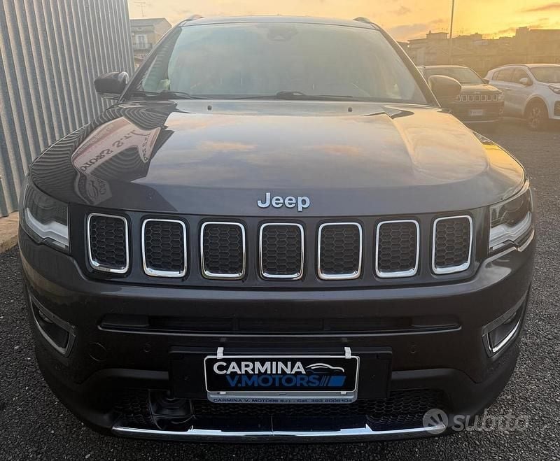 Usata Jeep Compass Limited 120 CV (88 kW) 2019 Grigio SUV