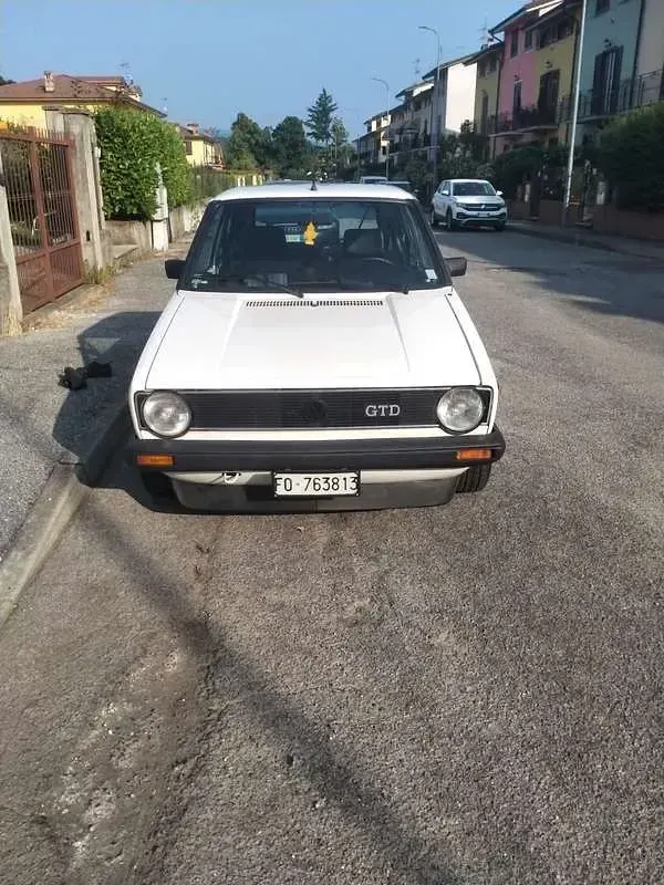 Usata VW Golf I GTD 70 CV (51 kW) 1982 Bianco Utilitaria