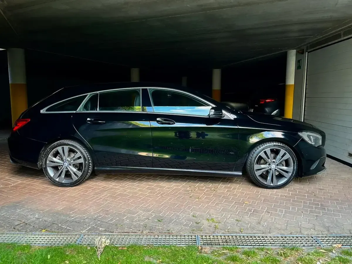 Usata Mercedes CLA180 109 CV (80 kW) 2017 Nero Coupé