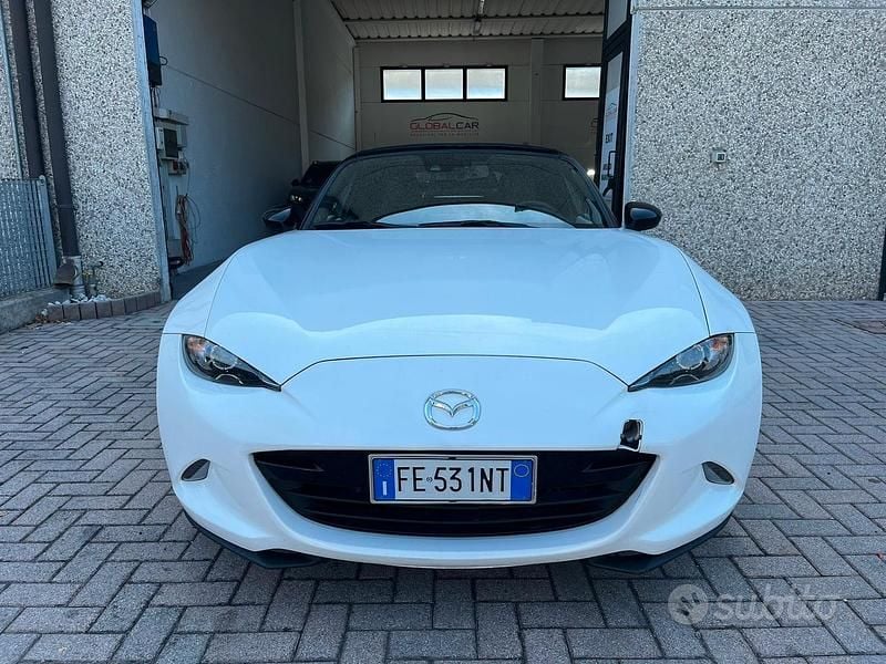 Usata Mazda MX5 Inclusive 160 CV (117 kW) 2016 Bianco Cabrio