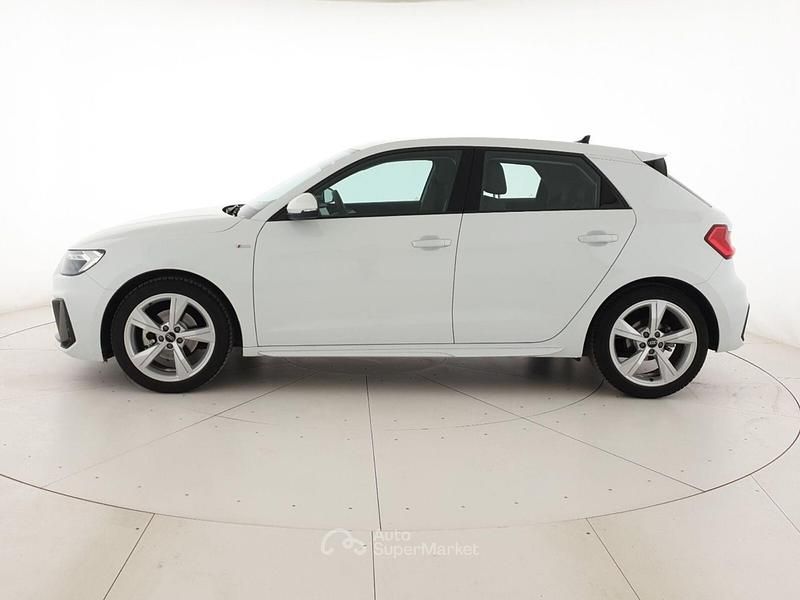 Usata Audi A1 Sportback S-Line 110 CV (80 kW) 2023 Bianco ghiaccio metallizzato Utilitaria
