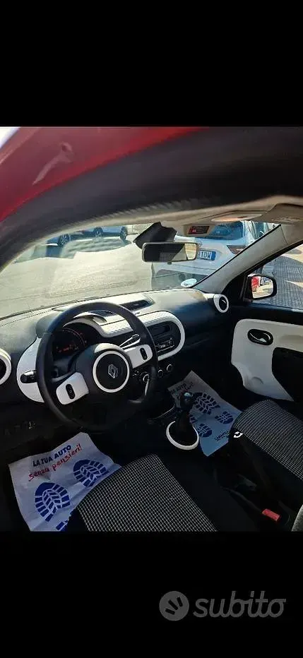 Usata Renault Twingo 69 CV (50 kW) 2020 Rosso Utilitaria