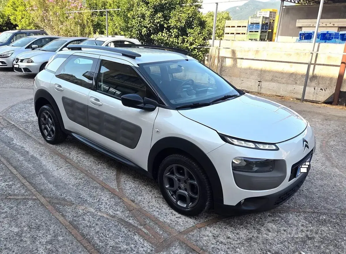 Usata Citroën C4 Cactus 99 CV (72 kW) 2015 Bianco Utilitaria