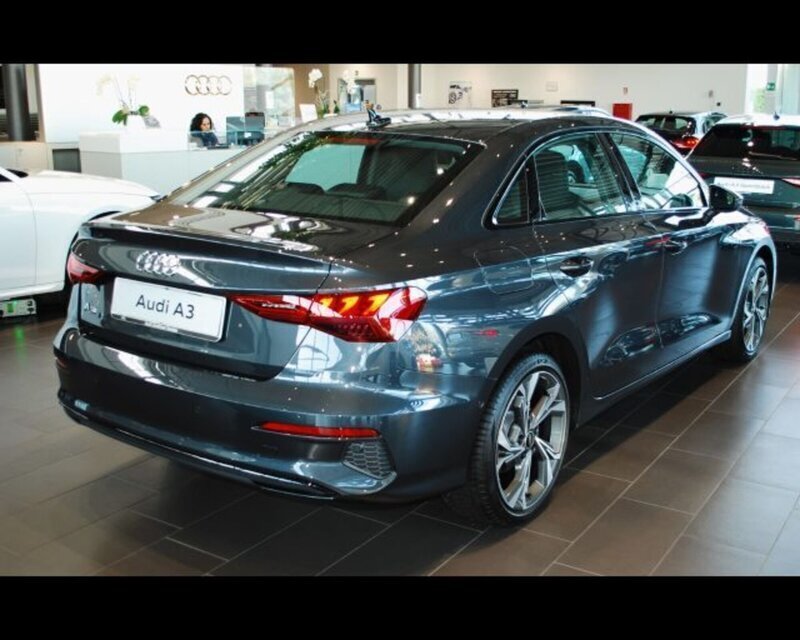 Usato 2023 Audi A3 Sportback 1.5 Benzin 150 CV (37.500 €)