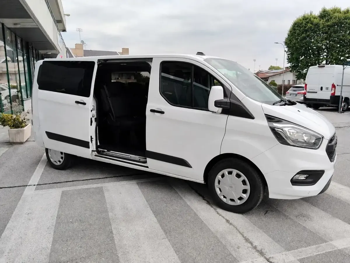 Usata Ford Transit Custom 130 CV (95 kW) 2019 Bianco Monovolume