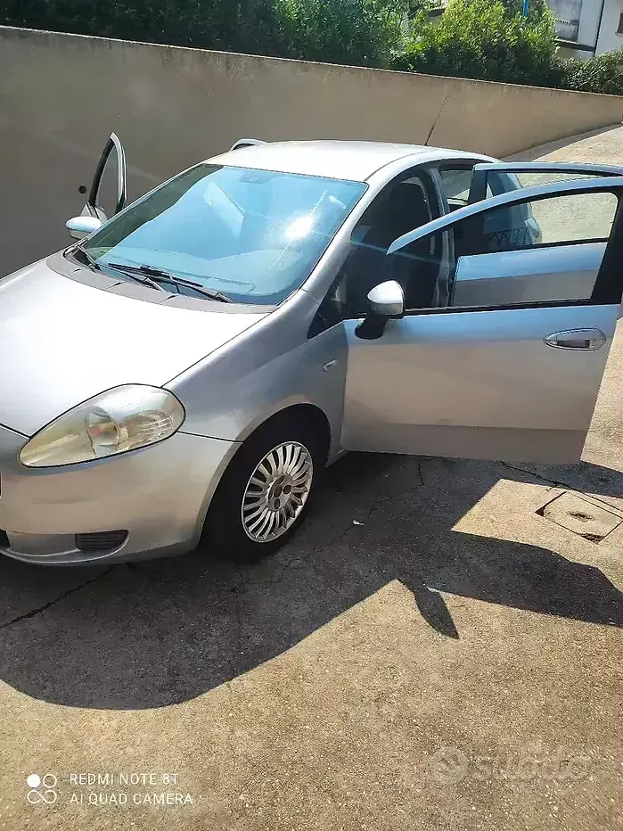 Usata Fiat Grande Punto 65 CV (47 kW) 2010 Grigio Utilitaria