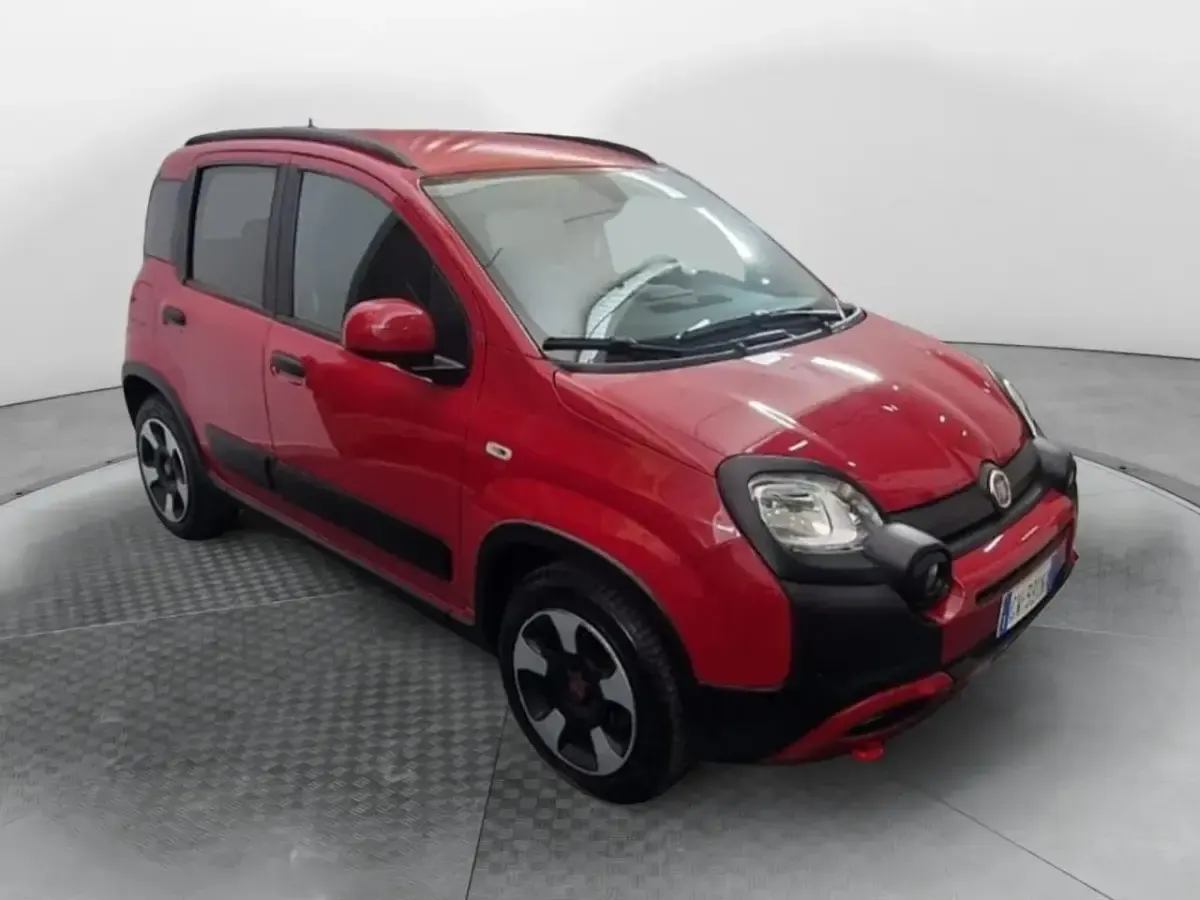 Usata Fiat Panda Cross Cross 70 CV (51 kW) 2024 Rosso Utilitaria