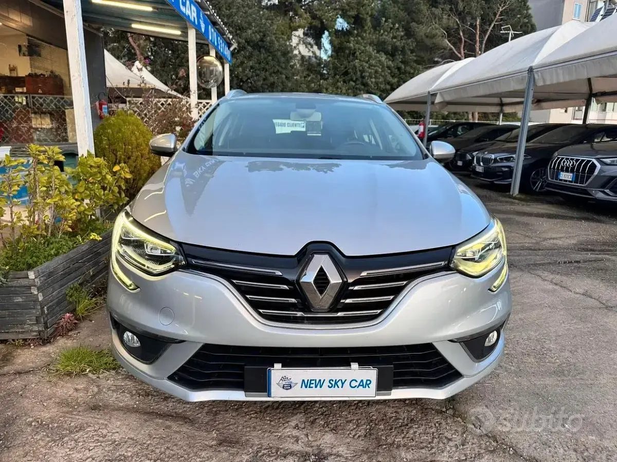 Usata Renault Mégane GrandTour Intens 116 CV (85 kW) 2020 Grigio Station wagon