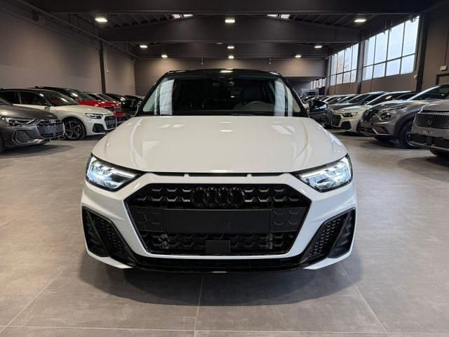 Usata Audi A1 Black Edition 116 CV (85 kW) 2025 Bianco metallizzato Berlina