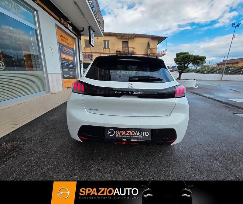 Usata Peugeot 208 Allure+ 102 CV (75 kW) 2022 Bianco Utilitaria