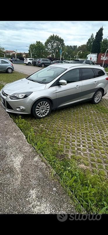 Usata Ford Focus 2013 Grigio Station wagon