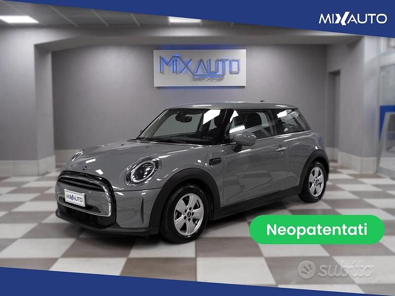Usata Mini ONE Business 102 CV (75 kW) 2022 Grigio Utilitaria