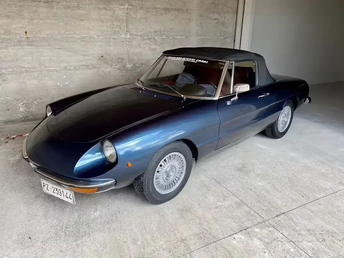 Usata Alfa Romeo Spider 70 CV (51 kW) 1970 Cabrio
