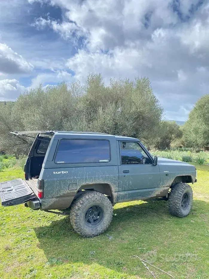 Usata Nissan Patrol 116 CV (85 kW) 1991 Grigio SUV
