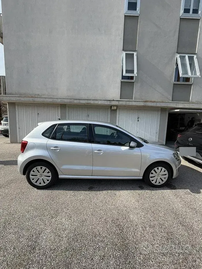 Usata VW Polo 69 CV (50 kW) 2011 Grigio Utilitaria