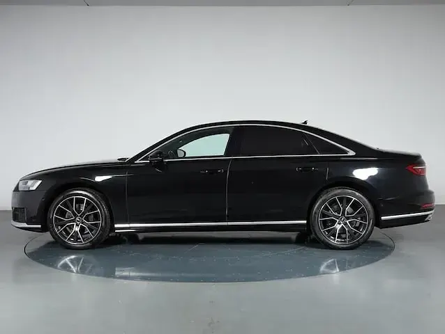 Usata Audi A8 Ambiente 286 CV (210 kW) 2021 Nero Berlina