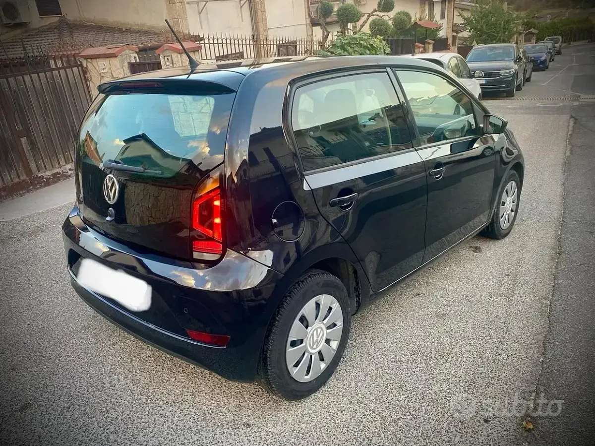 Usata VW up! 75 CV (55 kW) 2018 Nero Utilitaria