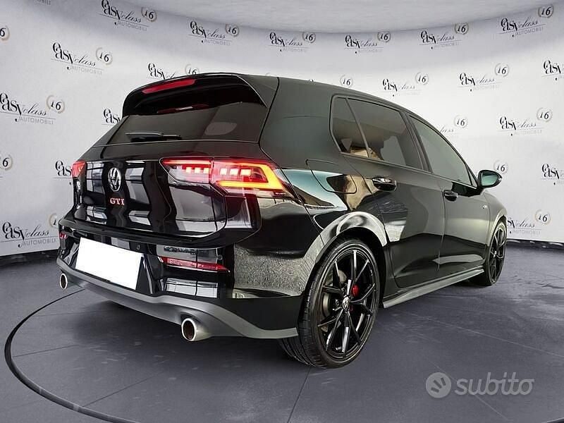 Usata VW Golf VIII GTI 265 CV (194 kW) 2025 Nero Berlina