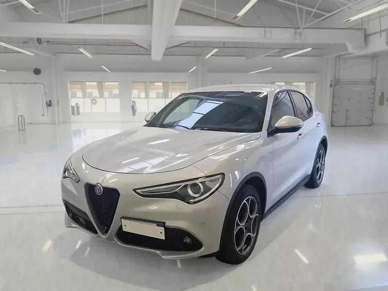 Grigio Usata 2022 Alfa Romeo Stelvio Sprint SUV | 28.450 € (Molto cara) - Immagine 1/4